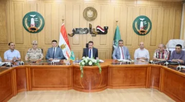 محافظ المنوفية يؤكد على ضرورة التزام السائقين بالحدود المحددة للحمولات والسرعات لحماية أرواح المواطنين