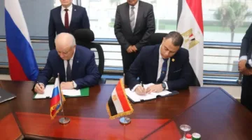 مصر وروسيا تعقدان بروتوكولًا إضافيًا لاتفاقية إنشاء وتشغيل محطات الطاقة النووية.