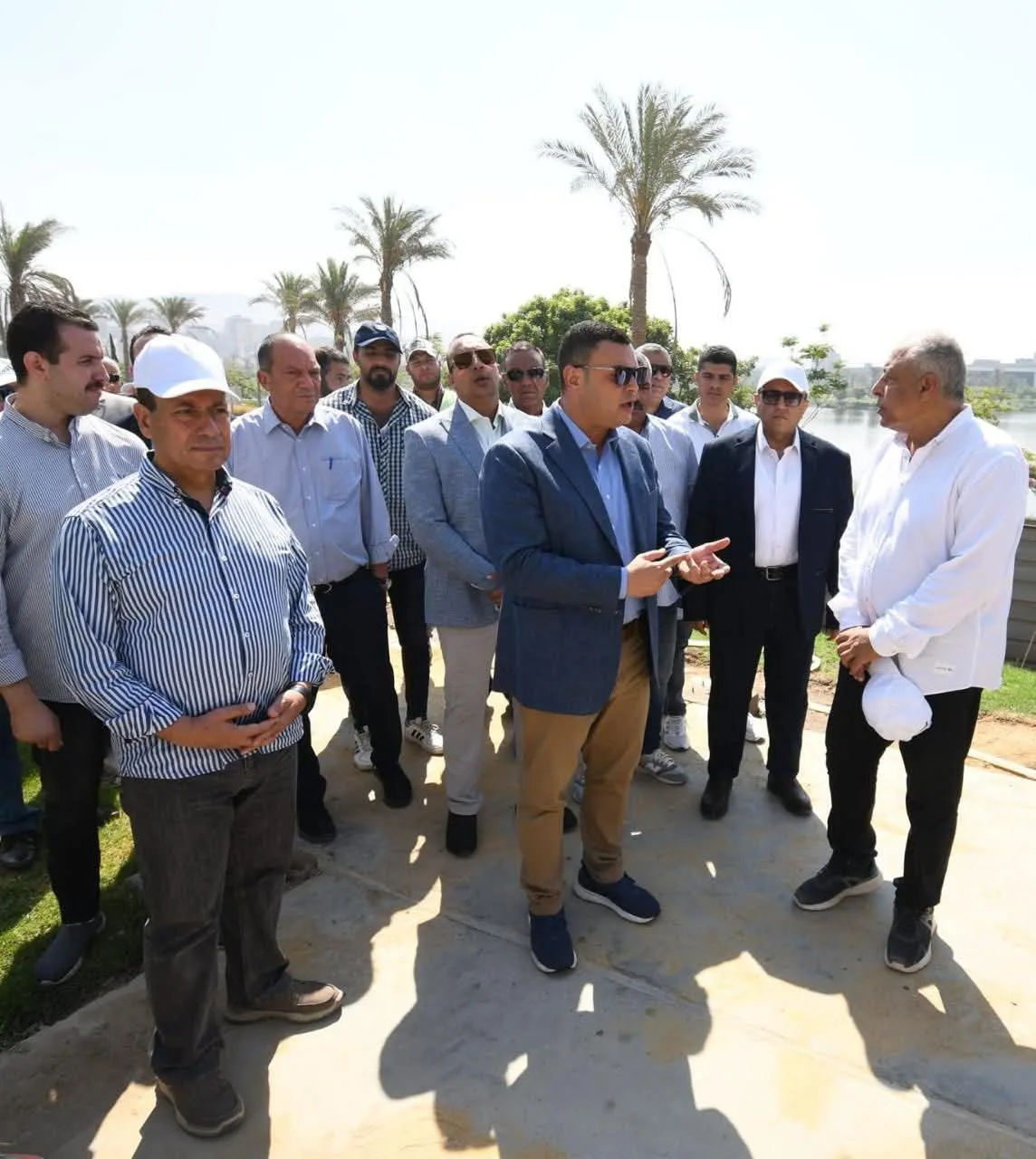 وزير الإسكان يزور المنطقة الاستثمارية ومشروع الأرينا في حدائق “تلال الفسطاط”