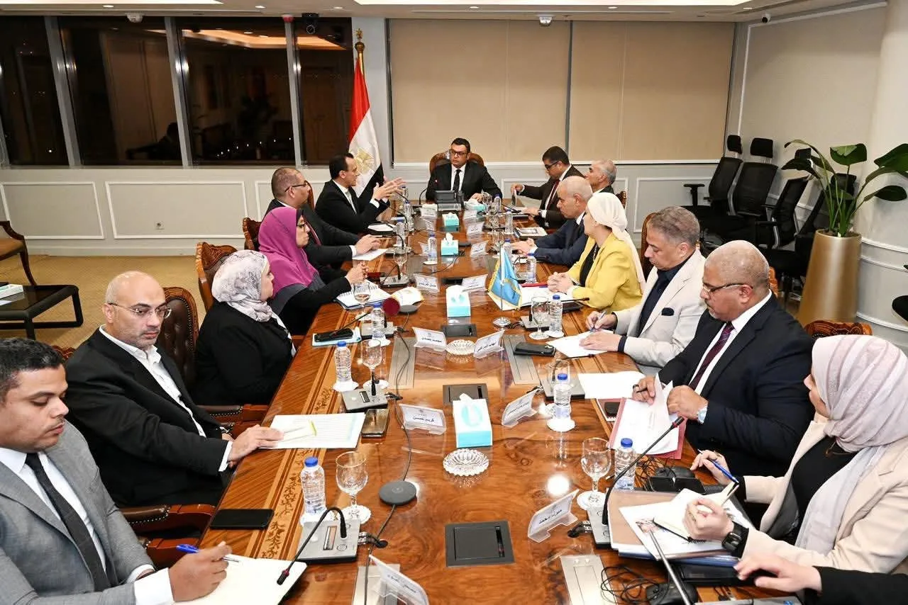 وزير الإسكان يراقب تقدم مبادرتي “بيتك في مصر” و”بيت الوطن” للمصريين المغتربين وزير الإسكان يراقب تقدم مبادرتي “بيتك في مصر” و”بيت الوطن” للمصريين المغتربين