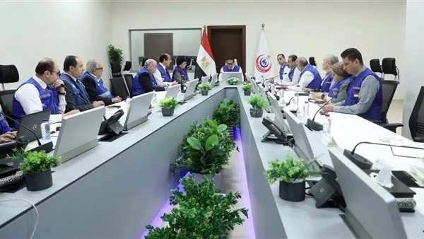 وزير الصحة يقود غرفة الطوارئ لمراقبة آثار حريق سنترال رمسيس