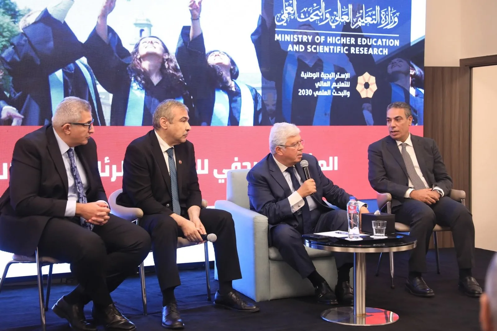 وزير التعليم العالي يعلن عن نتائج المرحلة الأولى من الدعوة التنافسية لمبادرة “التحالف والتنمية” وزير التعليم العالي يعلن عن نتائج المرحلة الأولى من الدعوة التنافسية لمبادرة “التحالف والتنمية”