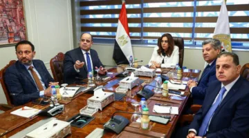 وزيرة التنمية تراقب المبادرات الرامية إلى رفع مستوى النظافة وإدارة المخلفات الصلبة في محافظتي القاهرة والجيزة