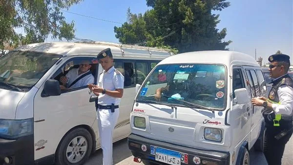محافظ الدقهلية يشرف على حملة مشتركة للتحقق من تعاطي المخدرات ومخالفات القانون في المنصورة. محافظ الدقهلية يشرف على حملة مشتركة للتحقق من تعاطي المخدرات ومخالفات القانون في المنصورة.