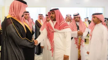 أمير المدينة يلتقي بالمواطنين ورجالات القبائل والموظفين في إدارات ينبع وبدر