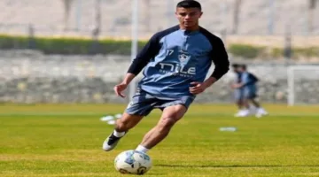 محمد شحاتة ينضم لتدريبات الزمالك والفريق يستمر في تمارين اللياقة البدنية.