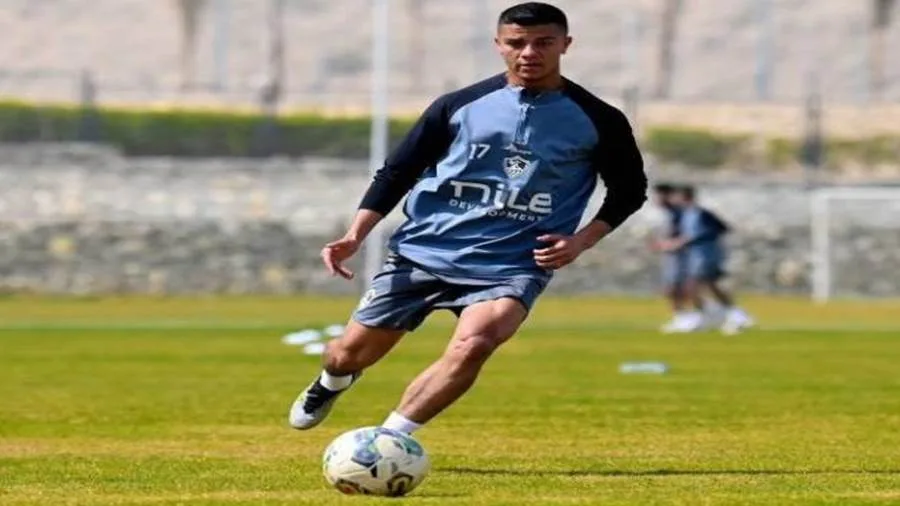 محمد شحاتة ينضم لتدريبات الزمالك والفريق يستمر في تمارين اللياقة البدنية. محمد شحاتة ينضم لتدريبات الزمالك والفريق يستمر في تمارين اللياقة البدنية.