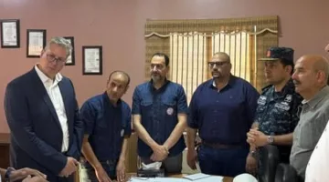 وزير البترول يتفقد غرفة عمليات أوسوكو ويستعرض آثار حادث البارجة البحرية في جبل الزيت