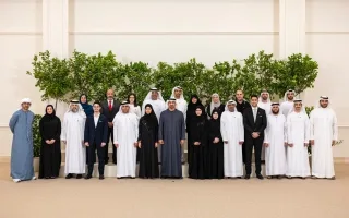 رئيس الدولة: الإمارات تكرم المبدعين في التعليم لأنها تستثمر في المعرفة للارتقاء بالمستقبل.