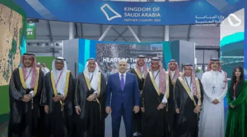 رئيس الحكومة الروسية يتفقد الجناح السعودي في معرض INNOPROM 2025 للصناعات العالمية