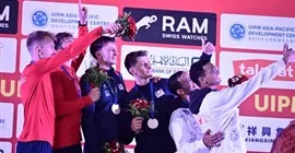 معتز وائل وعمر وائل يتألقان ويحصلان على الميدالية البرونزية في سباق التتابع للرجال ببطولة العالم للخماسي الحديث. معتز وائل وعمر وائل يتألقان ويحصلان على الميدالية البرونزية في سباق التتابع للرجال ببطولة العالم للخماسي الحديث.