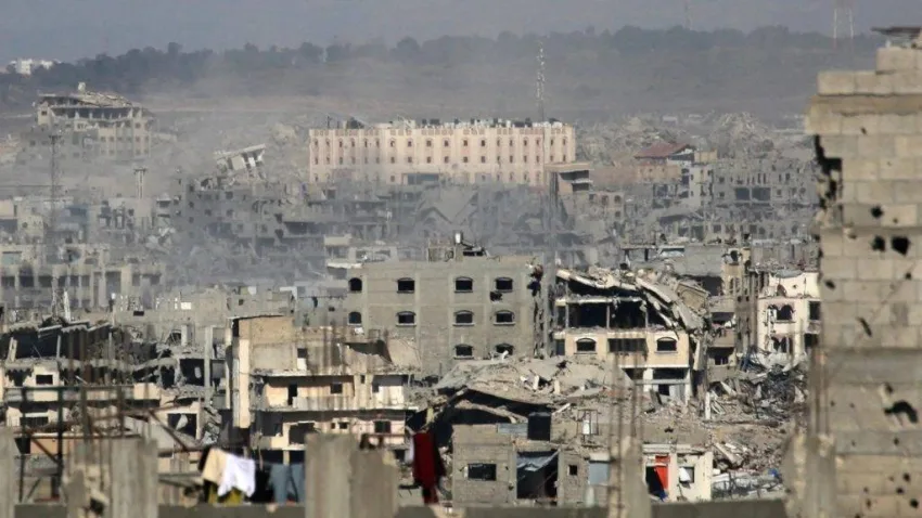 استشهاد 15 فلسطينيًا جراء الغارات الإسرائيلية على قطاع غزة استشهاد 15 فلسطينيًا جراء الغارات الإسرائيلية على قطاع غزة