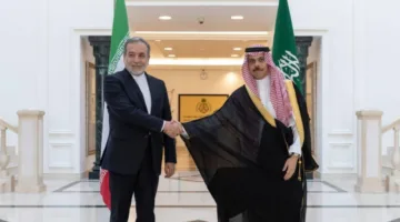 الأمير فيصل بن فرحان يناقش مع وزير الخارجية الإيراني العلاقات الثنائية وأحدث المستجدات في المنطقة