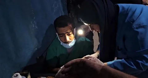 انقطاع الكهرباء عن مستشفى الشفاء في غزة وتنبيه من خطر الانهيار الكامل