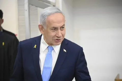 نتنياهو يصر على متابعة الحرب في غزة حتى الوصول إلى الأهداف، وويتكوف يتطلع للتوصل إلى اتفاق لوقف إطلاق النار بنهاية الأسبوع.. “حماس”: لن نستسلم. نتنياهو يصر على متابعة الحرب في غزة حتى الوصول إلى الأهداف، وويتكوف يتطلع للتوصل إلى اتفاق لوقف إطلاق النار بنهاية الأسبوع.. “حماس”: لن نستسلم.