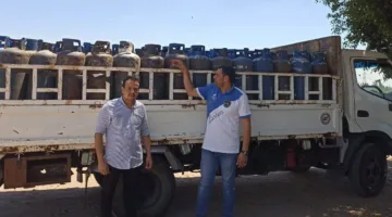 ضبط مالكي محطة وقود ومخزن غاز بتهمة بيع المحروقات ولفائف الغاز في السوق السوداء