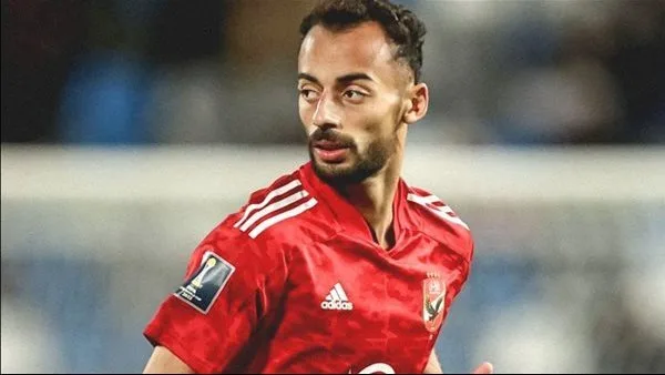 كريم حسن شحاتة: أحمد عبدالقادر لا يرغب في تجديد عقده مع الأهلي ويتطلع للانتقال إلى الزمالك كريم حسن شحاتة: أحمد عبدالقادر لا يرغب في تجديد عقده مع الأهلي ويتطلع للانتقال إلى الزمالك