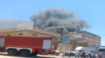 عاجل | حريق في دمياط ي devastates مصنع الإسفنج و20 سيارة إطفاء تسعى للسيطرة على النيران