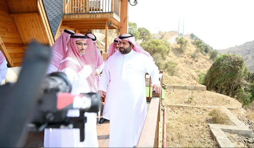 أمير جازان ونائبه يزوران عدة مشاريع تنموية وسياحية في محافظة الريث