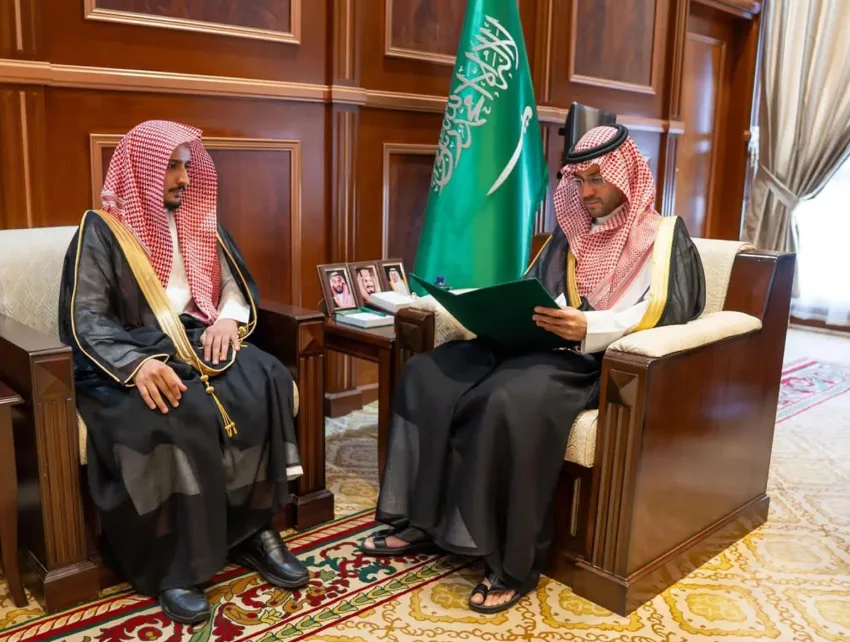 نائب أمير حائل يلتقي برئيس محكمة الأحوال الشخصية في المنطقة