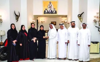 حشر بن مكتوم يستعرض خطة جمعية الصحفيين واستراتيجياتها المستقبلية