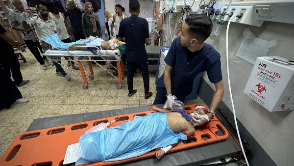 الجيش الإسرائيلي يطلق هجمات على المناطق الجنوبية والوسطى من قطاع غزة الجيش الإسرائيلي يطلق هجمات على المناطق الجنوبية والوسطى من قطاع غزة