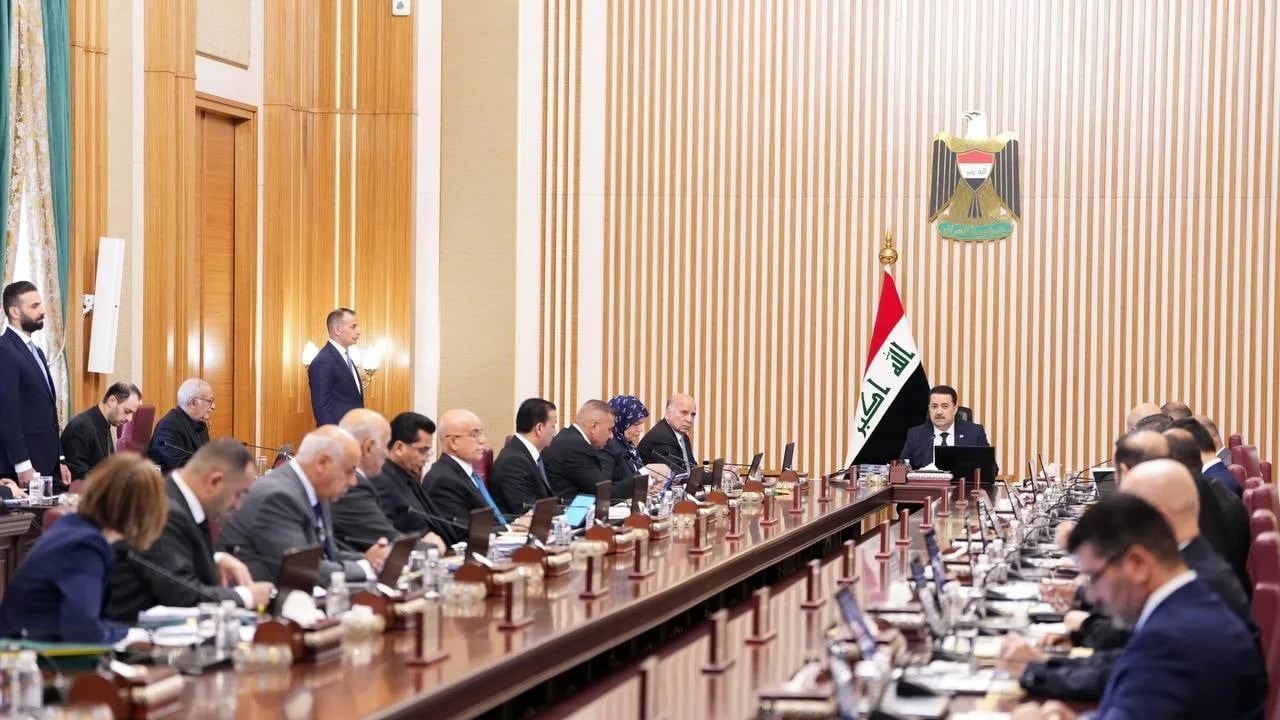 قرارات اجتماع مجلس الوزراء المتعلقة بالنفط والقطاع المصرفي قرارات اجتماع مجلس الوزراء المتعلقة بالنفط والقطاع المصرفي