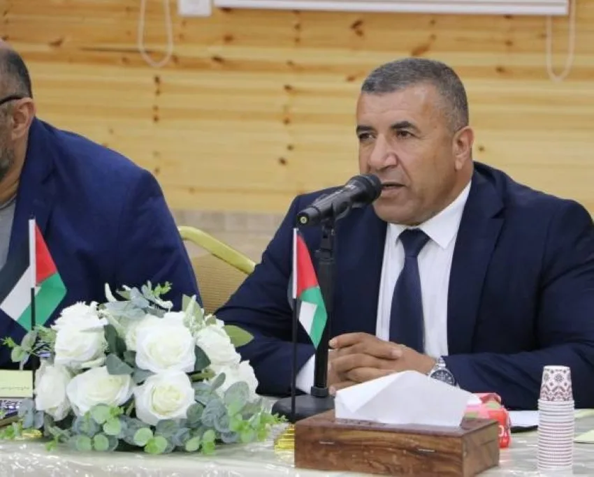 دودين يسلط الضوء على استراتيجية “إمارة الخليل” والأطراف التي تدعمها.