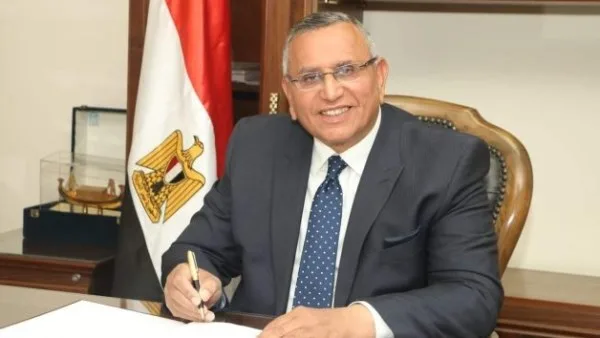 رئيس حزب الوفد يعبر عن حزنه لضحايا الحادث في حريق سنترال رمسيس رئيس حزب الوفد يعبر عن حزنه لضحايا الحادث في حريق سنترال رمسيس