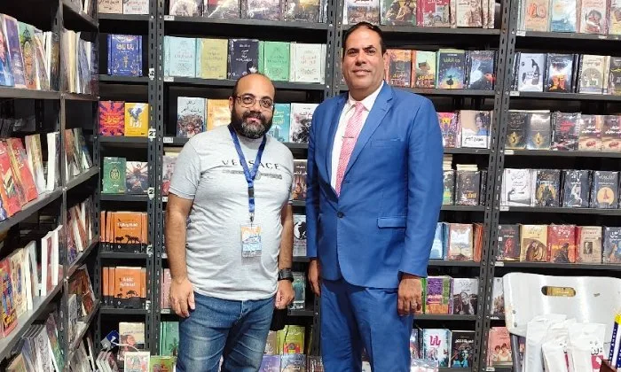 مدير متحف الآثار في مكتبة الإسكندرية: معرض الكتاب الدولي فعالية ثقافية تضم أبرز رموز الفكر والإبداع في آن واحد مدير متحف الآثار في مكتبة الإسكندرية: معرض الكتاب الدولي فعالية ثقافية تضم أبرز رموز الفكر والإبداع في آن واحد