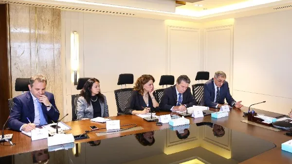 المشاط: مواصلة الشراكة الناجحة مع البنك الأوروبي لإعادة البناء والتنمية
