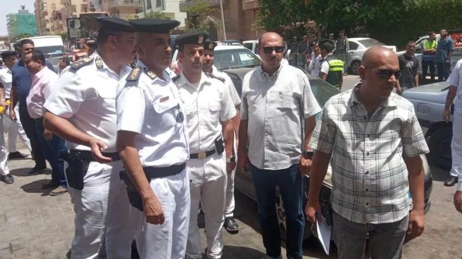 جهاز مدينة 6 أكتوبر يستعيد 6 وحدات سكنية بسبب انتهاك النشاط في الحي السادس جهاز مدينة 6 أكتوبر يستعيد 6 وحدات سكنية بسبب انتهاك النشاط في الحي السادس