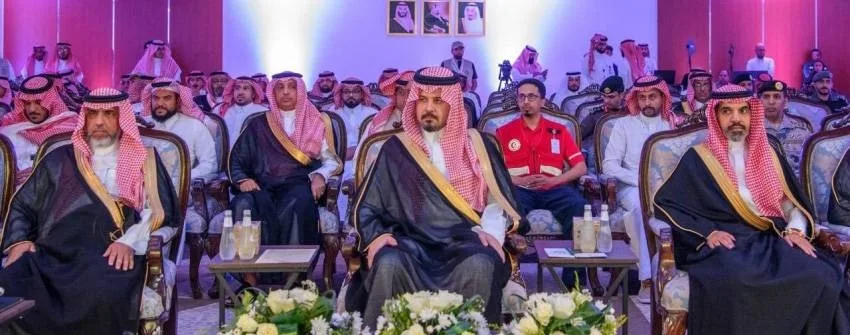 أمير المدينة: البيئة البحرية تُعتبر من خيرات الوطن القيمة أمير المدينة: البيئة البحرية تُعتبر من خيرات الوطن القيمة