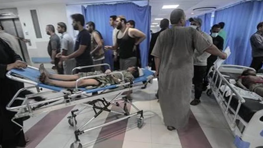 مدير مستشفى الشفاء ينبه إلى خطر تحويل مستشفيات غزة إلى مقابر جماعية نتيجة نقص الوقود مدير مستشفى الشفاء ينبه إلى خطر تحويل مستشفيات غزة إلى مقابر جماعية نتيجة نقص الوقود
