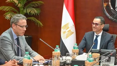 وزير الاستثمار يلتقي وفد شركة بيبسيكو العالمية لبحث مشاريعها الحالية والمستقبلية في السوق المصري وزير الاستثمار يلتقي وفد شركة بيبسيكو العالمية لبحث مشاريعها الحالية والمستقبلية في السوق المصري