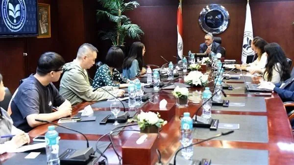 الهيئة العامة للاستثمار تستكشف طرق نقل سلاسل الإنتاج الصينية في مجال الملابس إلى مصر الهيئة العامة للاستثمار تستكشف طرق نقل سلاسل الإنتاج الصينية في مجال الملابس إلى مصر