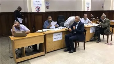 النائب السابق لوزير الإسكان يقدم ملف ترشحه لانتخابات مجلس الشيوخ تحت راية حزب العدل. النائب السابق لوزير الإسكان يقدم ملف ترشحه لانتخابات مجلس الشيوخ تحت راية حزب العدل.