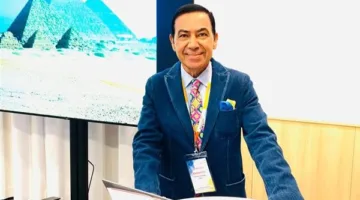 رئيس جامعة المنصورة يهنئ الدكتور محمد الفار ويثني على إنجازه الأكاديمي