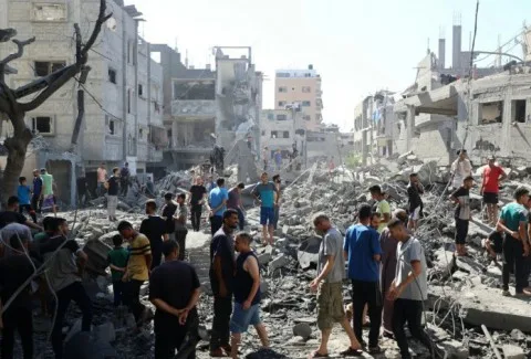 وسائل إعلام عبرية تدعي أن إسرائيل تُظهر “مرونة كبيرة” في المحادثات الجارية في الدوحة حول الانسحاب من محور موراج جنوبي قطاع غزة. وسائل إعلام عبرية تدعي أن إسرائيل تُظهر “مرونة كبيرة” في المحادثات الجارية في الدوحة حول الانسحاب من محور موراج جنوبي قطاع غزة.