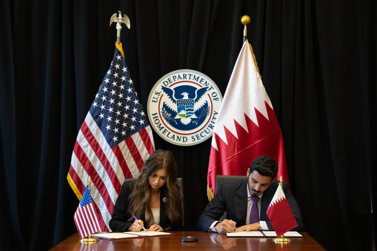 توقيع اتفاقية تعاون بين وزارة الداخلية ووزارة الأمن الوطني الأمريكية لتأمين بطولة كأس العالم 2026 توقيع اتفاقية تعاون بين وزارة الداخلية ووزارة الأمن الوطني الأمريكية لتأمين بطولة كأس العالم 2026