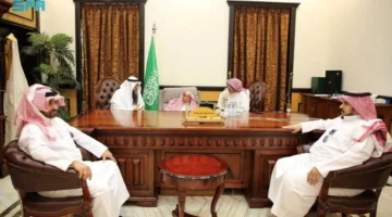 المفتي العام للمملكة يلتقي وفدًا من جمعية أرزاق ويثني على جهودهم في الحفاظ على النعمة