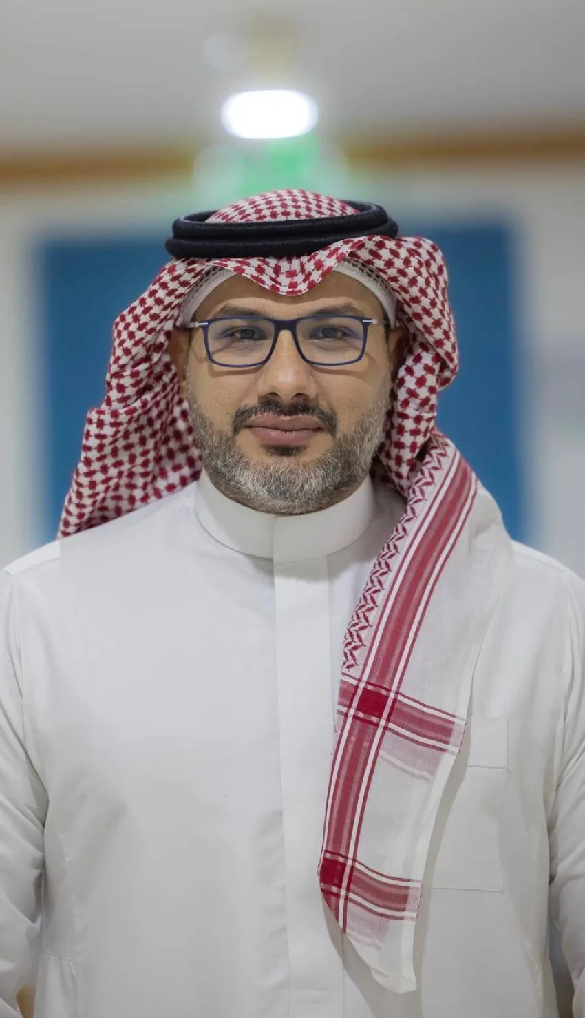 سكون الأمس تدفعه رياح الغد وعواصفه سكون الأمس تدفعه رياح الغد وعواصفه