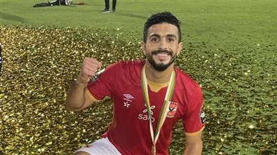 أيمن أشرف: رفضت الانتقال إلى الزمالك ورحلت عن الأهلي بشكل مميز، وأوصي أحمد عبد القادر بالتجديد. أيمن أشرف: رفضت الانتقال إلى الزمالك ورحلت عن الأهلي بشكل مميز، وأوصي أحمد عبد القادر بالتجديد.