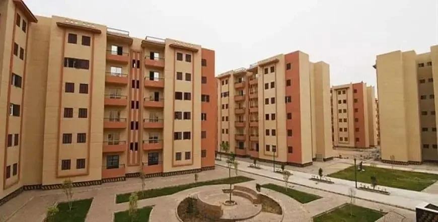 رئيس “الإسكان الاجتماعي”: دفاتر شروط “سكن لكل المصريين” ستتوفر اعتبارًا من 15 يوليو مع تسليم فوري للوحدات السكنية. رئيس “الإسكان الاجتماعي”: دفاتر شروط “سكن لكل المصريين” ستتوفر اعتبارًا من 15 يوليو مع تسليم فوري للوحدات السكنية.
