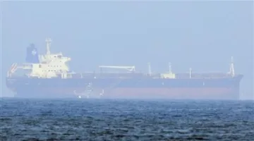 تصاعد ملحوظ في البحر الأحمر: الحوثيون يغرقون “إترنيتي سي” ويتبنون هجمات متتالية