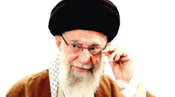خامنئي في تأبين رئيسي: يجب على الجانب الأمريكي في المفاوضات أن يتجنب الكلام غير المعقول!