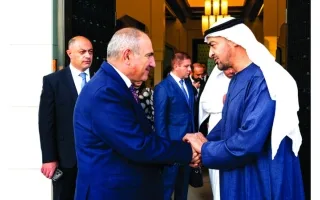 رئيس الدولة ورئيس وزراء أرمينيا يناقشان سُبل التعاون المشترك بين الدولتين