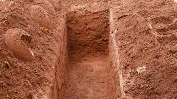 4 أفعال تحمي صاحبها من عذاب القبر.. تأكد من القيام بها 4 أفعال تحمي صاحبها من عذاب القبر.. تأكد من القيام بها