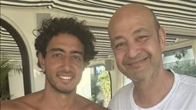 الإعلامي عمرو أديب يشارك تفاصيل لقائه مع محمد هاني لاعب الأهلي تحت عنوان ‘الشخص المحترم والمتحضر’ الإعلامي عمرو أديب يشارك تفاصيل لقائه مع محمد هاني لاعب الأهلي تحت عنوان ‘الشخص المحترم والمتحضر’