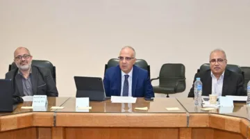 وزير الري يشارك في ورشة عمل حول “مشروع تقييم الجدوى لتثبيت خط الشاطئ شرق مصرف كيتشنر في محافظة كفر الشيخ”